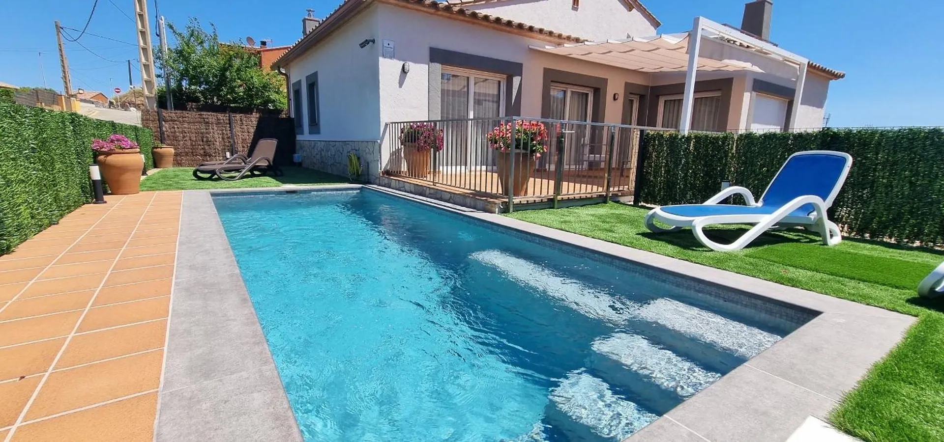 הוילה בגור Casa Adela 0*,  ספרד